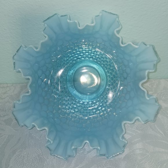 Vintage Fenton Hobnail Blue Opalescent Large Ruffle Top Bowl - Picture 3 of 5